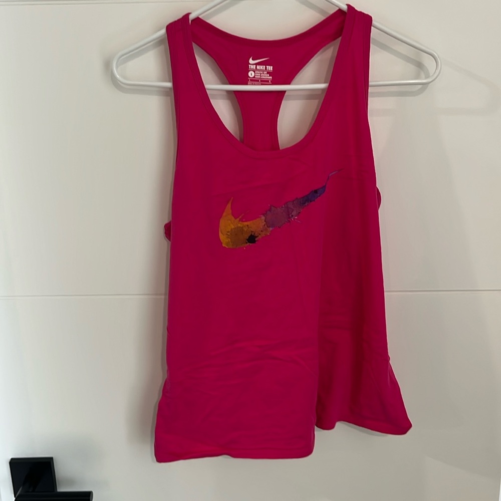 Nike tank top-never worn
